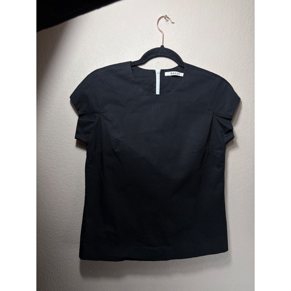 Bally Swiss Luxury Black Minimalist Top with Signature Back Zip Detail US size 6